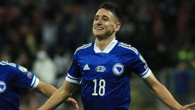 Persib Bandung Targetkan Luka Menalo, Winger Berpengalaman Eropa untuk Perkuat Skuad Musim Depan
