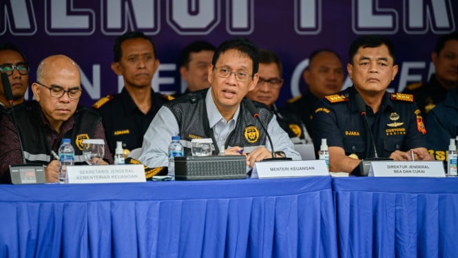 Gelombang Ketidakpastian Mengguncang Pasar Modal: IHSG Tertekan, Asing Ambil Untung, dan Stimulus Ekonomi Dipertanyakan