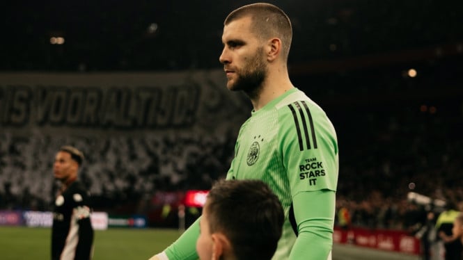 Posisi Maarten Paes di Ajax Goyah, John Herdman Khawatir Kesiapan Kiper Timnas Indonesia