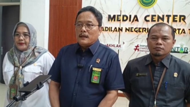 Sidang Pertama Dr. Tifa Dimulai di PN Jakarta Timur, Parkir Ditutup Demi Keamanan Persidangan