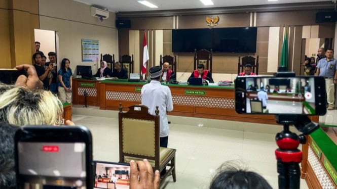 Pengadilan Indramayu Putuskan Hukuman Seumur Hidup untuk Pembunuh Keluarga Muda Beranak Tiga