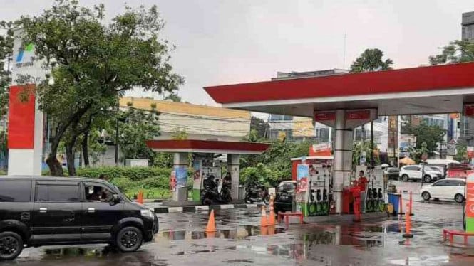 Strategi Pemda Tekan Konsumsi BBM Subsidi: Kendaraan Pajak Menunggak Dilarang Mengisi Bahan Bakar