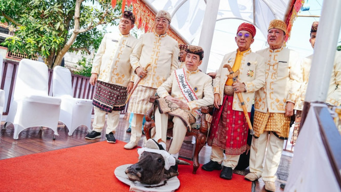 Jokowi Jelaskan Makna Ritual Injak Kepala Banteng: Warisan Budaya Lokal yang Disalahpahami sebagai Politisasi