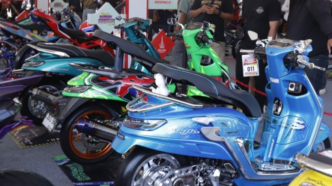 Pergeseran Tren Otomotif 2026: Dari Balap Ekstrem Menuju Estetika Retro dan Petualangan Touring