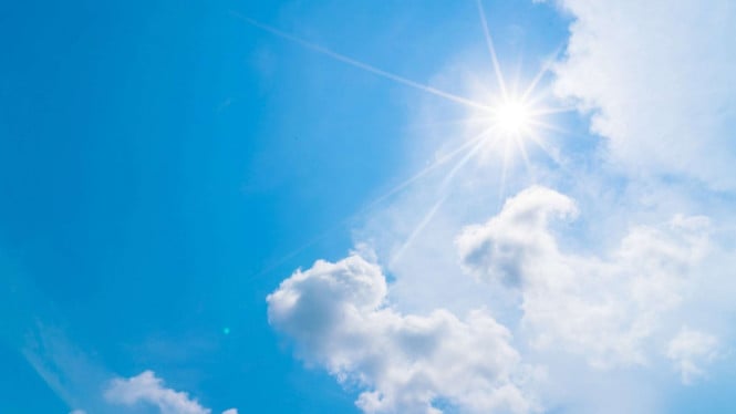 BMKG Ingatkan Warga Jakarta: Panas Ekstrem 35 Derajat Celsius Menjelang, Bersiaplah dengan Protokol Kesehatan yang Ketat