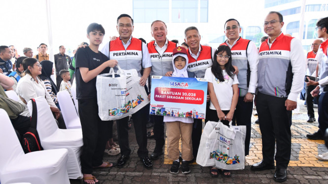 Pertamina Wujudkan Akses Pendidikan Merata: Distribusi Seragam Sekolah Gratis Menjangkau Ribuan Siswa di Seluruh Nusantara