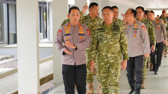 Kapolri Sigit Prabowo Perkuat Sinergi dengan Panglima TNI, Berikan Arahan Strategis ke Seluruh Jajaran Kepolisian