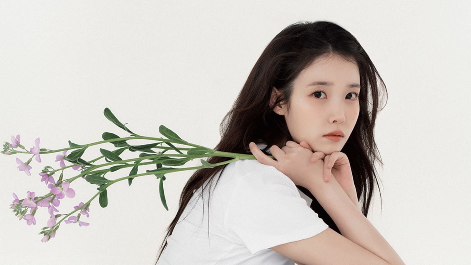 Hubungan IU dan Lee Jong-suk Berakhir Setelah Empat Tahun Bersama, Keduanya Sepakat Lanjutkan Kolaborasi Profesional