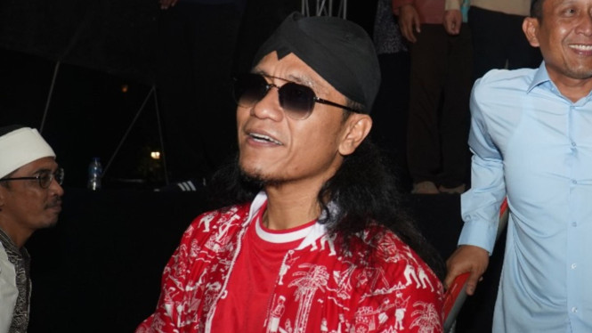 Dari Mimbar Dakwah ke Bangku Tersangka: Jejak Kontroversial Gus Miftah dalam Kasus Korupsi Proyek Kereta Api