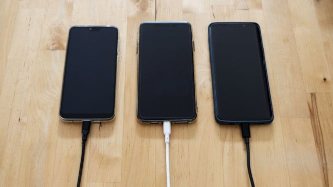 Analisis Mendalam: Smartphone dengan Daya Tahan Baterai Optimal di Setiap Segmen Pasar Indonesia