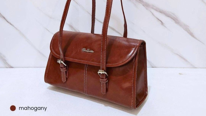 Dari Keterbatasan Finansial Menuju Kesuksesan: Kisah Inspiratif Pengusaha Muda Pemalang Mengembangkan Industri Fashion Aksesori