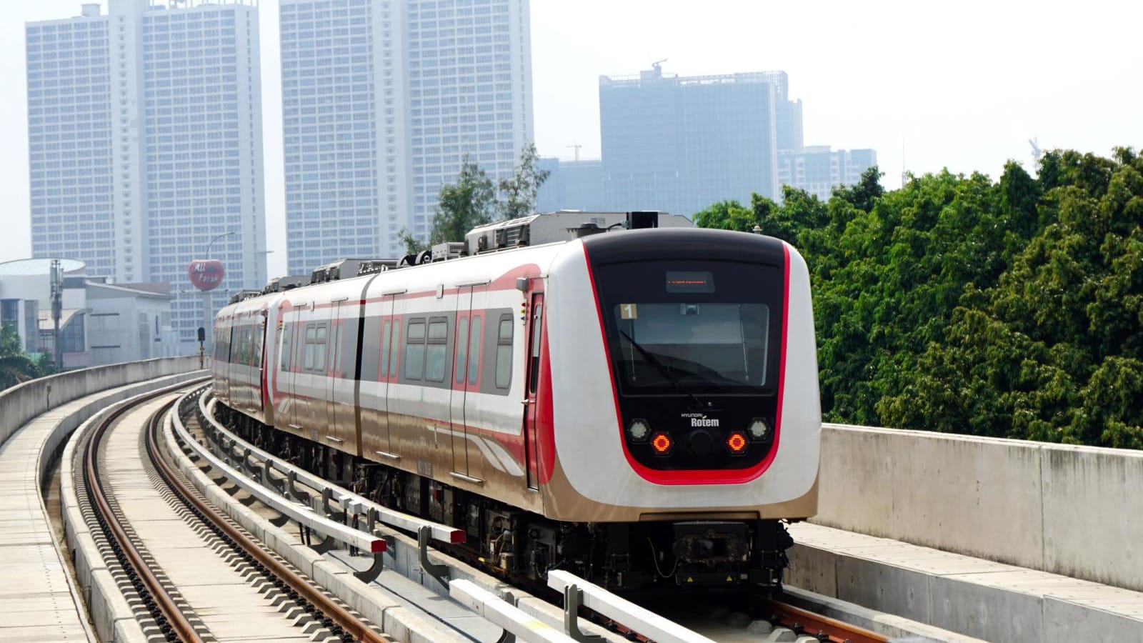 Ekspansi Transportasi Publik Jakarta: LRT Diperluas ke Dukuh Atas dengan Tarif Terjangkau untuk Mobilitas Warga