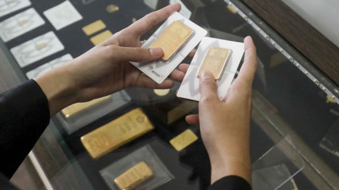 Mengapa Harga Jual Emas Selalu Lebih Rendah dari Harga Beli? Pemahaman Penting untuk Investor Emas Indonesia