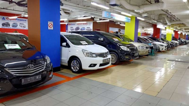 Pasar Otomotif Berguncang: Harga Mobil Bekas Merosot Signifikan, Peluang Emas bagi Pembeli Kelas Menengah