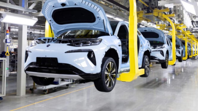 Gelombang Rekrutmen Masif BYD, Inovasi Otomotif Mewah Toyota, dan Teknologi Canggih Mercedes Dominasi Pemberitaan Industri Otomotif