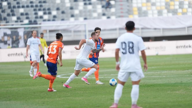 Port FC Lepas Peluang Emas Hadapi Persija, Treephan Akui Kegagalan Pertahankan Keunggulan Dua Gol