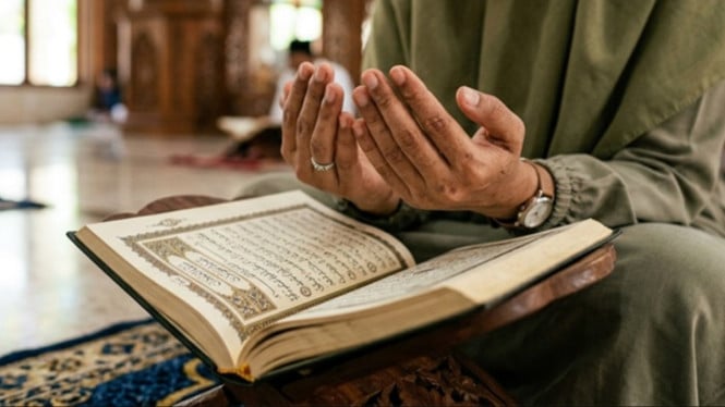 Al-Fatihah: Dari Bacaan Shalat Menjadi Pertahanan Spiritual Melawan Kekuatan Gaib