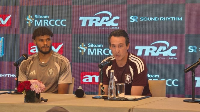 Emery Terkesan dengan Antusiasme Luar Biasa Penggemar Aston Villa di Tanah Air