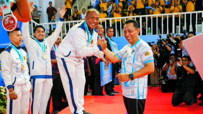 Kapolri Tutup Kapolri Cup 2026, Tegaskan Komitmen Polri Dukung Pengembangan Badminton Indonesia