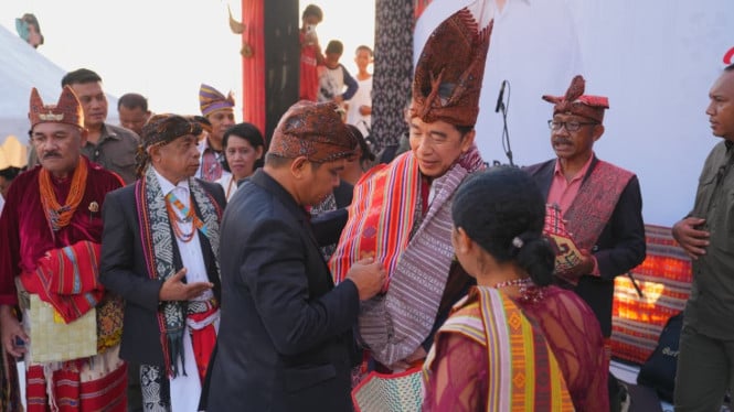 Jokowi Hadiri Pembekalan Kader PSI di Kupang, Tawarkan Dukungan dari Solo untuk Pembangunan NTT