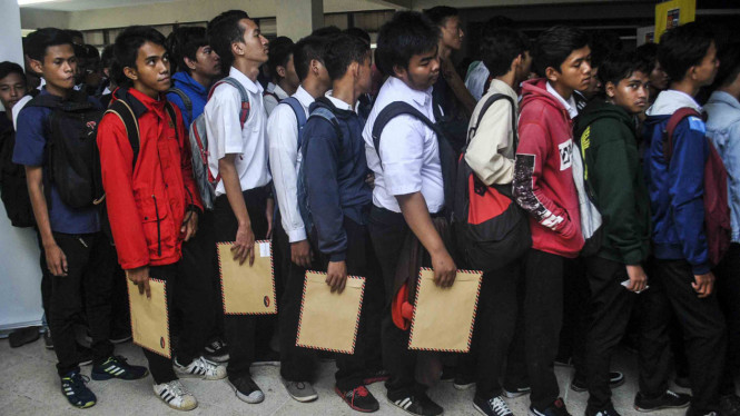 Pasar Kerja Indonesia Menunjukkan Tren Positif: Pengangguran Berkurang Seiring Penambahan 522 Ribu Pekerja Baru