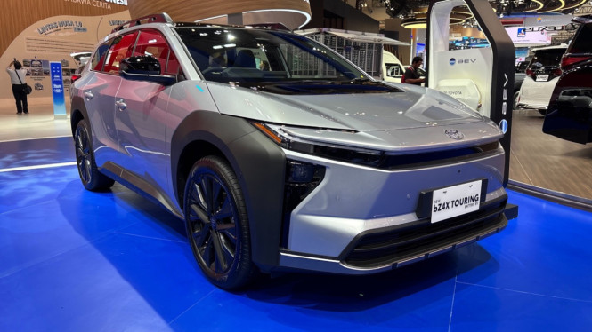 Revolusi Mobilitas Listrik: Toyota Ambisikan Kendaraan Bertenaga Baterai untuk Jarak Tempuh Jauh