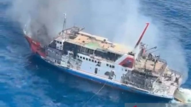 Kapal Penumpang KMP Putri Yasmin Mengalami Kebakaran Hebat di Selat Lombok, 106 Jiwa Berhasil Diselamatkan