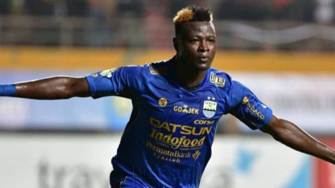 Ezechiel Ndouassel Perpanjang Karir Profesional: Dari Persib ke PSGC Ciamis