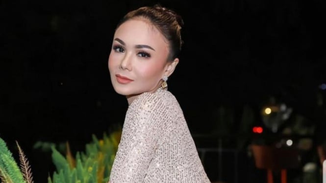 Yuni Shara Pilih Fokus Keluarga Daripada Pernikahan di Usia 54 Tahun