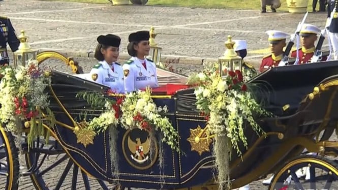 Prosesi Bersejarah Kereta Garuda Prabayaksa Antar Simbol Kemerdekaan ke Istana Negara