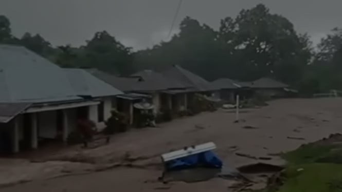 Respons Cepat Kemensos: Dapur Umum Nagekeo Layani Ribuan Korban Gempa dengan 3.000 Paket Makanan Harian