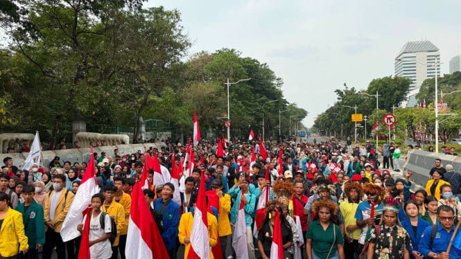 Ribuan Pemuda dan Mahasiswa Ikuti Kirab Merah Putih Meriah Rayakan Dirgahayu Kemerdekaan RI