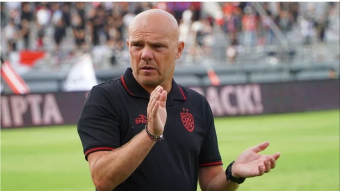 Pelatih Bali United Buka Suara Usai Kekalahan Telak 2-3 dari Persib: Kami Belum Siap Secara Mental