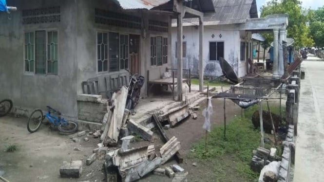Gempa M 7,7 di NTT Meninggalkan Luka Mendalam: 400 Institusi Pendidikan Rusak dan Anak-anak Terancam Putus Sekolah