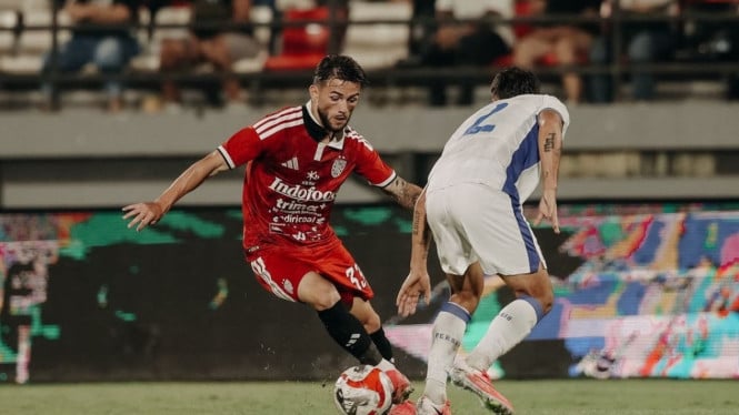 Komitmen Tanpa Kompromi: John Herdam Relokasi Keluarga untuk Dedikasi Penuh kepada Timnas Indonesia