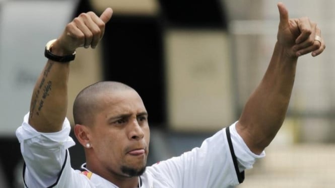 Dari Lapangan Hijau ke Jalan Spiritualitas: Deretan Bintang Sepak Bola Brasil yang Masuk Islam