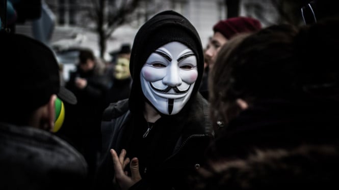 Revolusi Ancaman Siber: Bagaimana Kecerdasan Buatan Mengubah Serangan Hacker Menjadi Operasi Massal yang Terukur