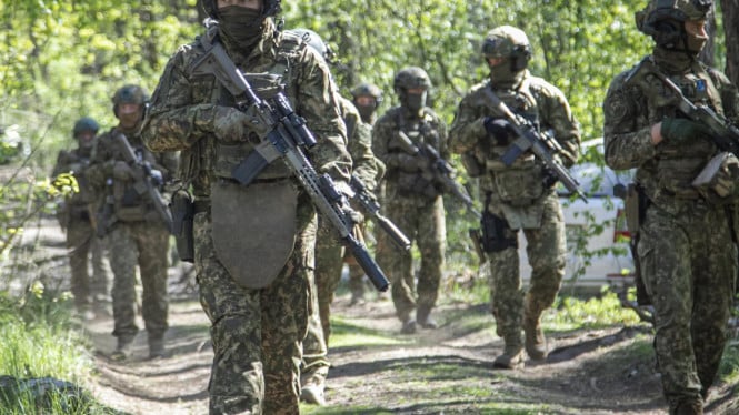 Aliansi Militer 30 Negara Bersiap Intervensi Ukraina: Langkah Strategis atau Eskalasi Berbahaya?