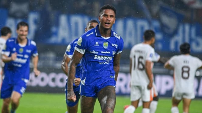 Persib Bandung Raih Sorotan Internasional: Klub Papan Atas Premier League Incar Pemain Maung Bandung