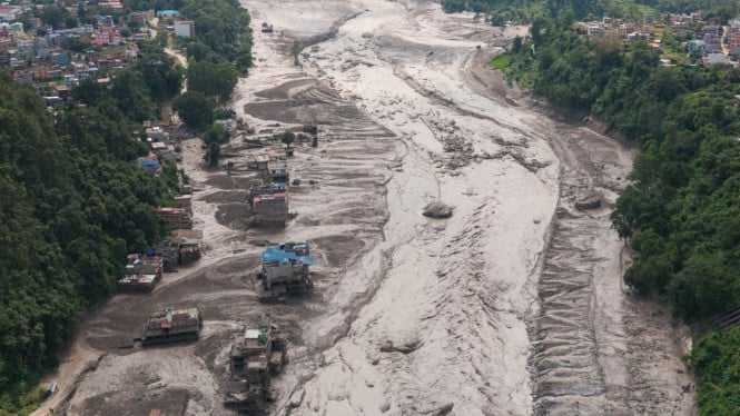 Tragedi Banjir Banda Nepal: Ratusan Wisatawan Asing Masih dalam Pencarian Desperat